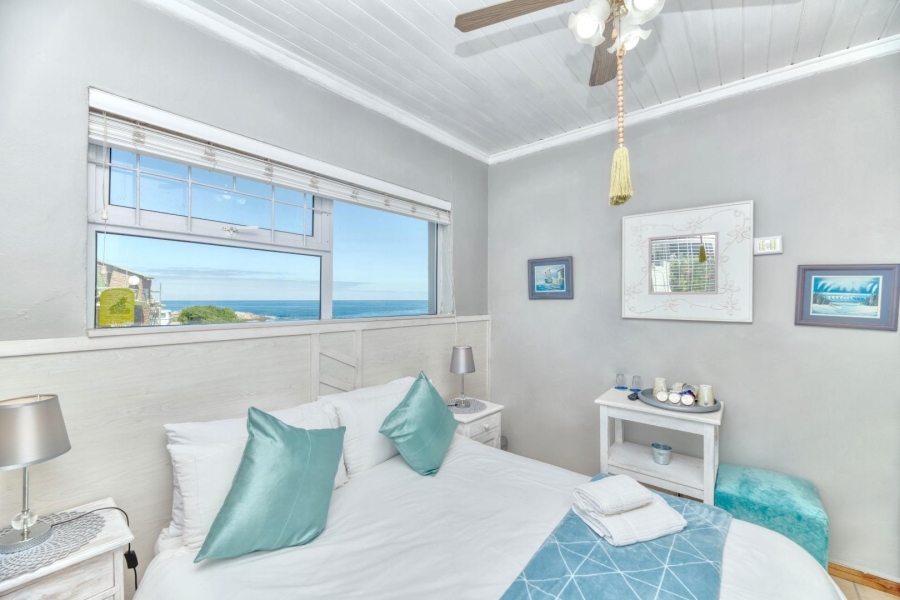 7 Bedroom Property for Sale in De Kelders Western Cape